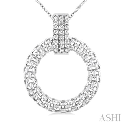 1/8 Ctw Cable Chain Inspired Bold Weave Circle Round Cut Diamond Pendant With Chain in Sterling Silver