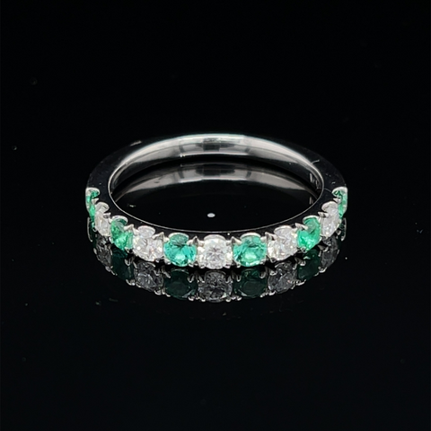 14 Karat White Gold 5/8 Carat Emerald and Diamond Ring